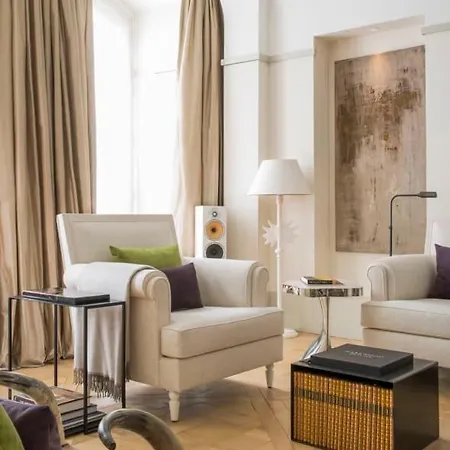 Luxury Montmartre 2br By Airsuite