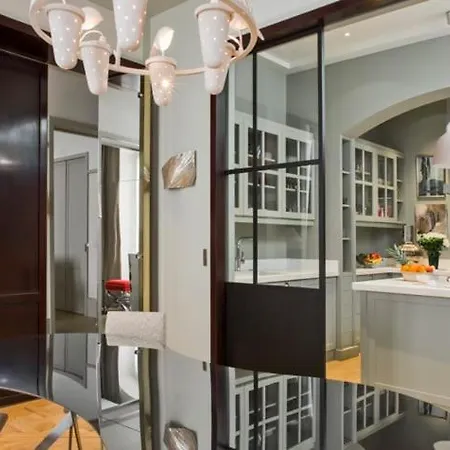 Luxury Montmartre 2br By Airsuite شقة باريس